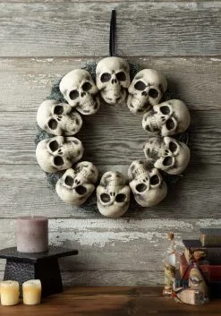 15in Skull Wreath Halloween Decoration
