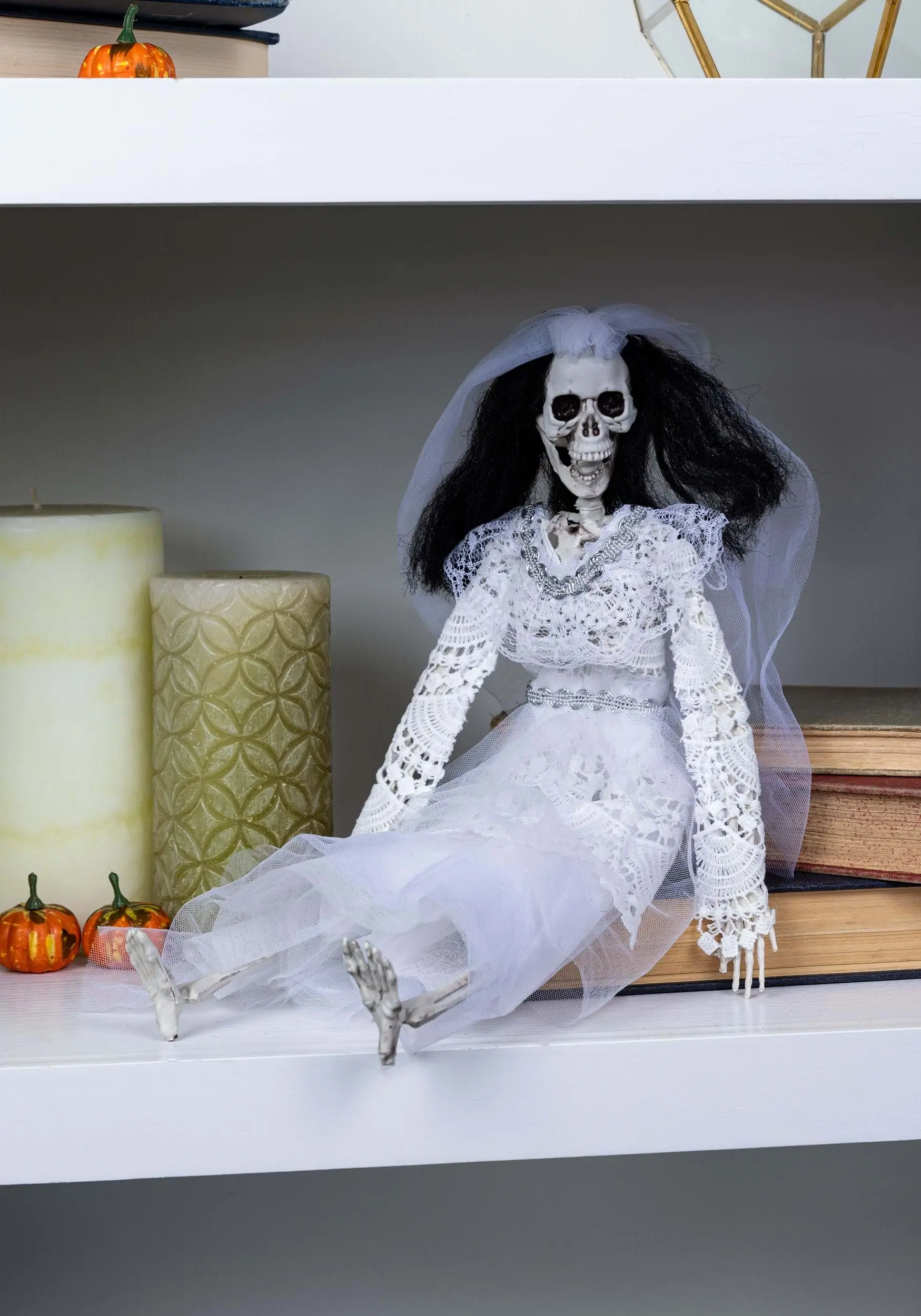 16-Inch Skeleton Dressed Bride Halloween Decoration 7 16-Inch Skeleton Dressed Bride Halloween Decoration - Image 5