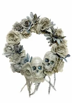 20" Wreath W/Skull And Roses