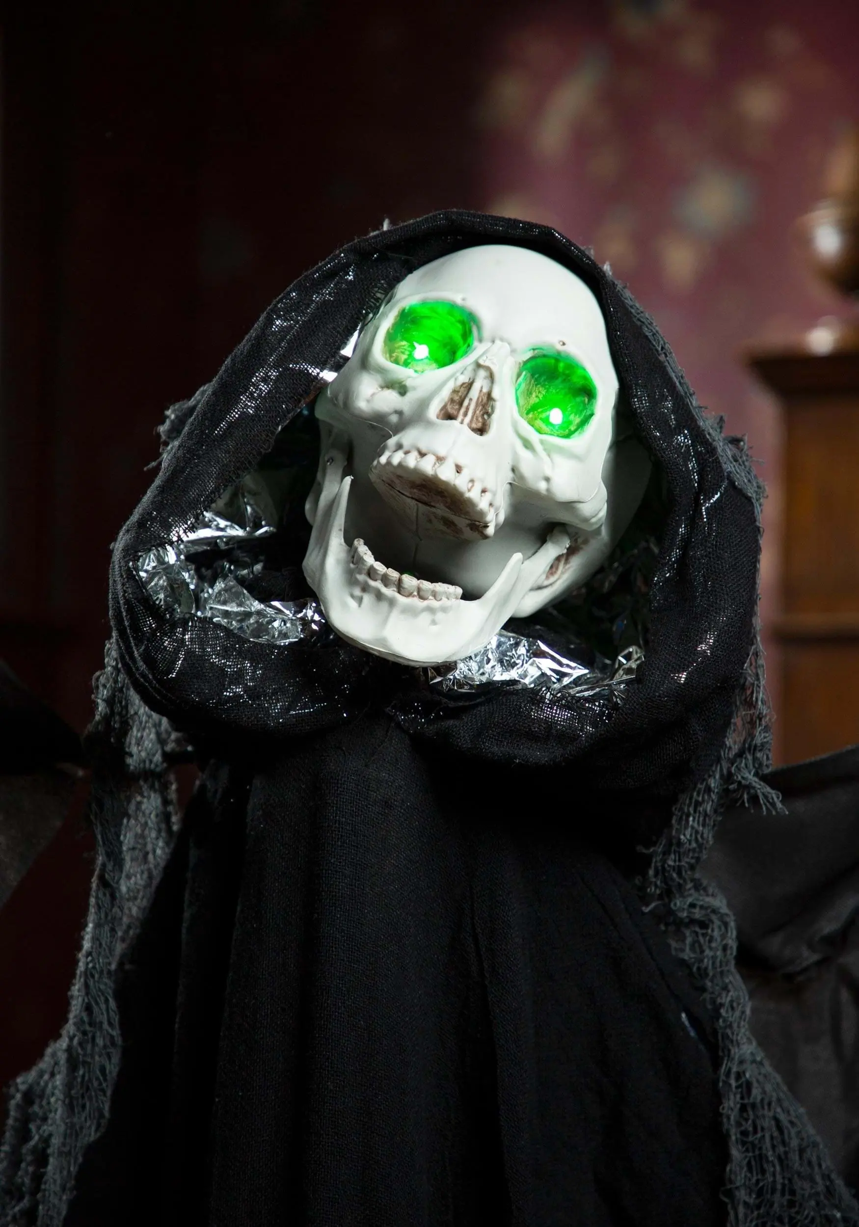 Animated Haunted Standing Winged Reaper 4 Animated Haunted Standing Winged Reaper - Image 2