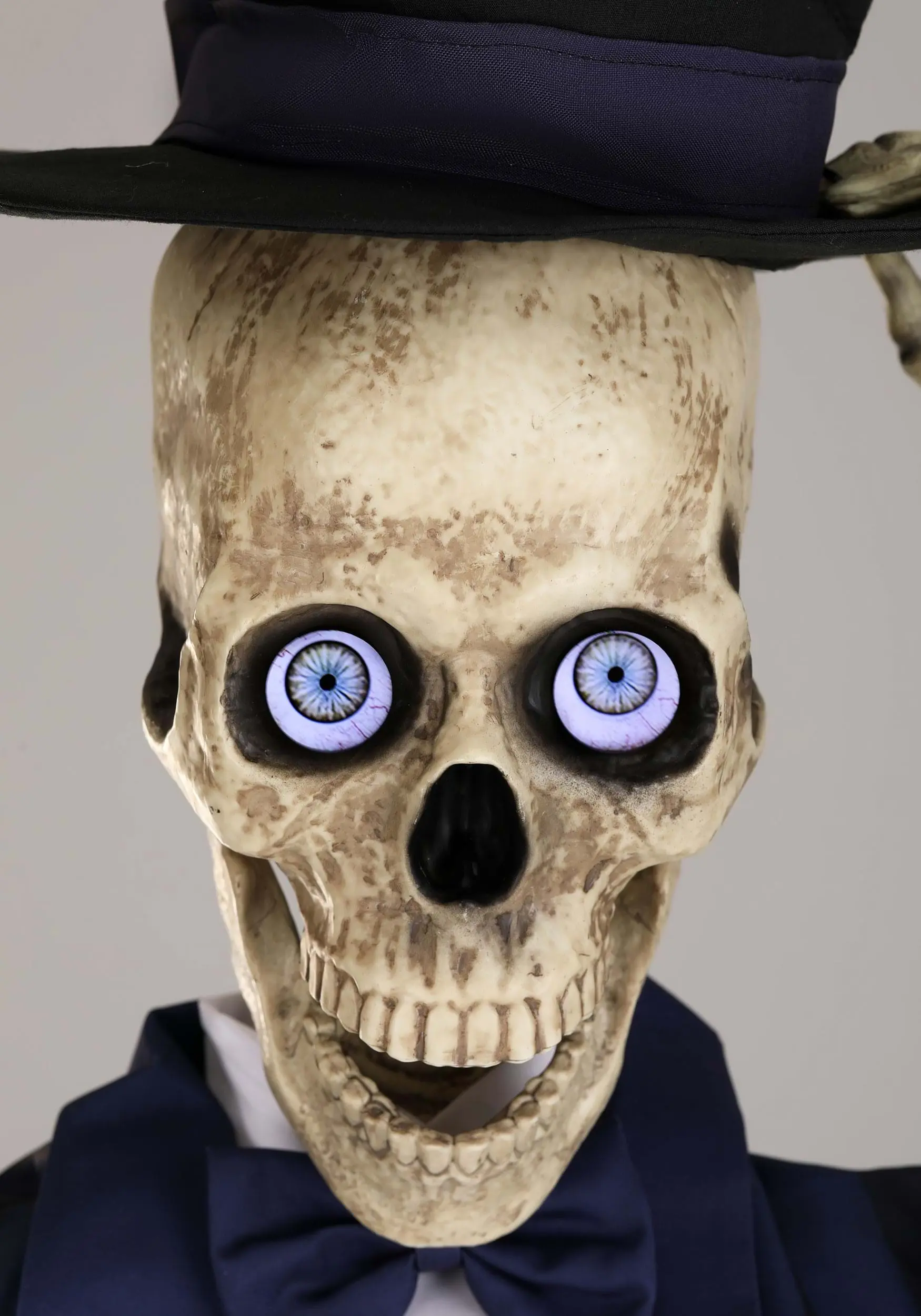 Gentleman Skeleton Animatronic Halloween Decoration 4 Gentleman Skeleton Animatronic Halloween Decoration - Image 2