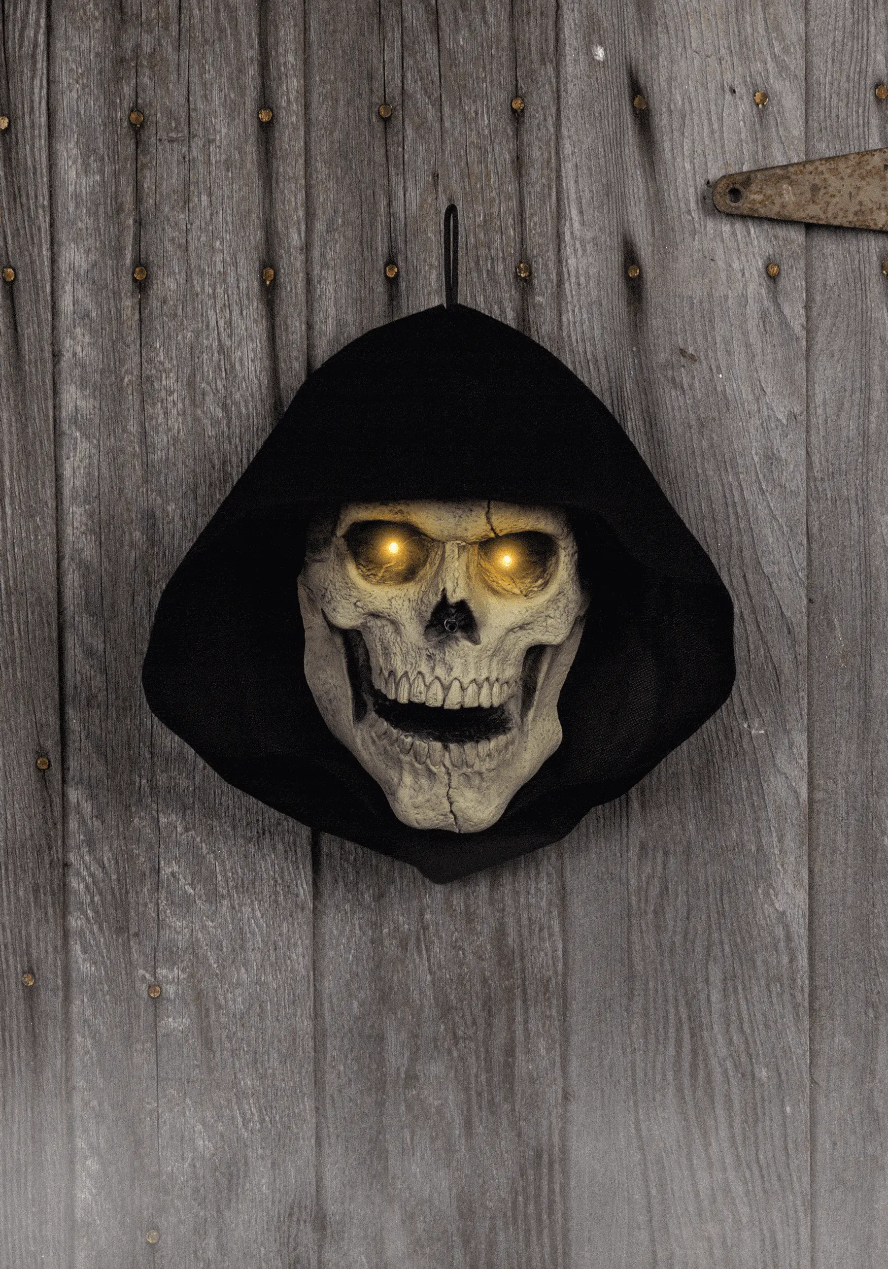 Haunting Reaper Skull Door Decoration 3 Haunting Reaper Skull Door Decoration